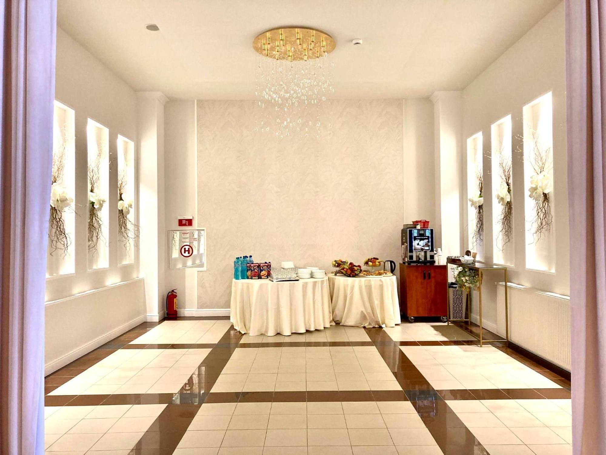 Hotel Aurelia Chisoda Екстериор снимка